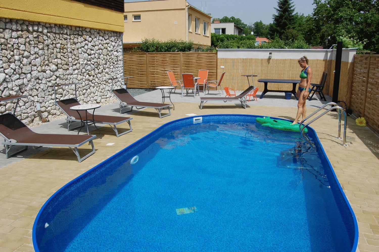 Penzion Rose Breclav Bagian luar foto
